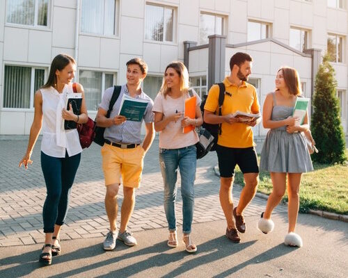 Créditos universitarios en Chile: diferencias entre financiamiento estatal y bancario en 2026